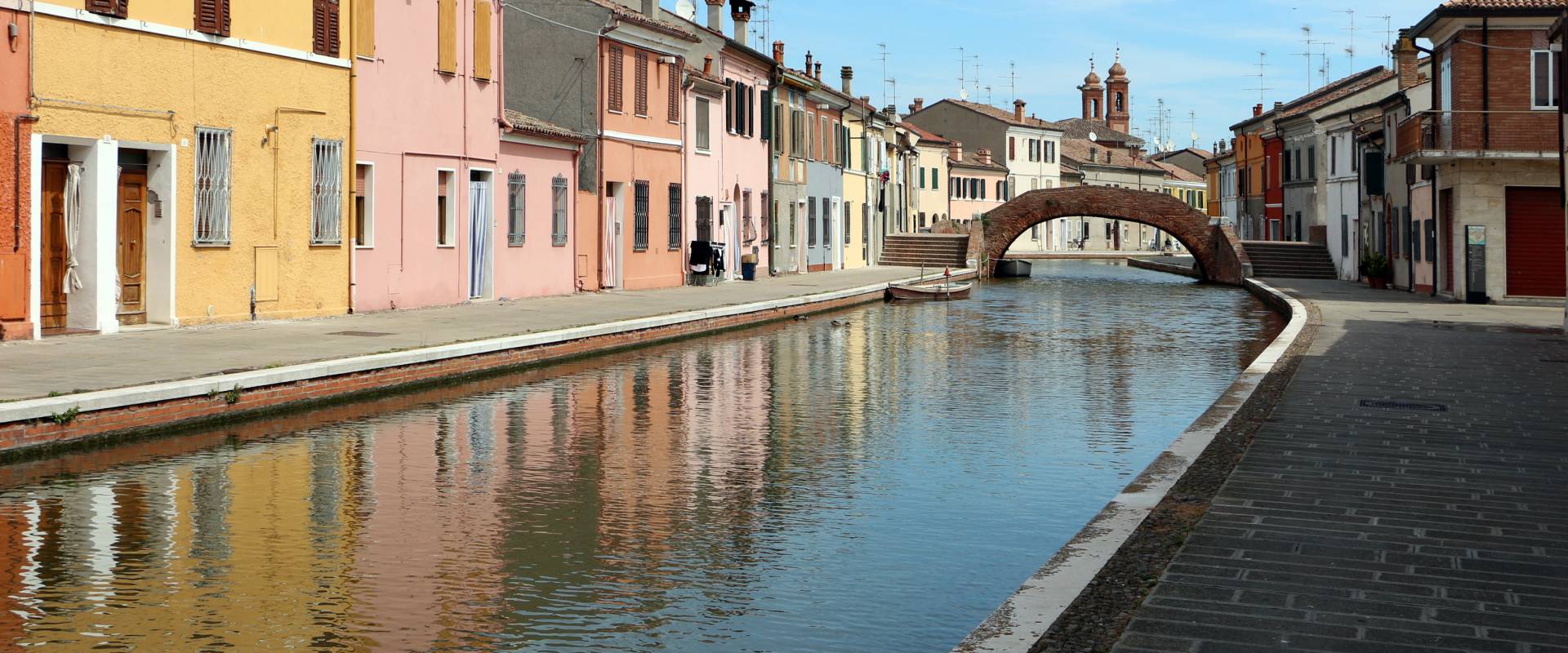 Comacchio, canale maggiore presso via san pietro, 02 photo by Sailko